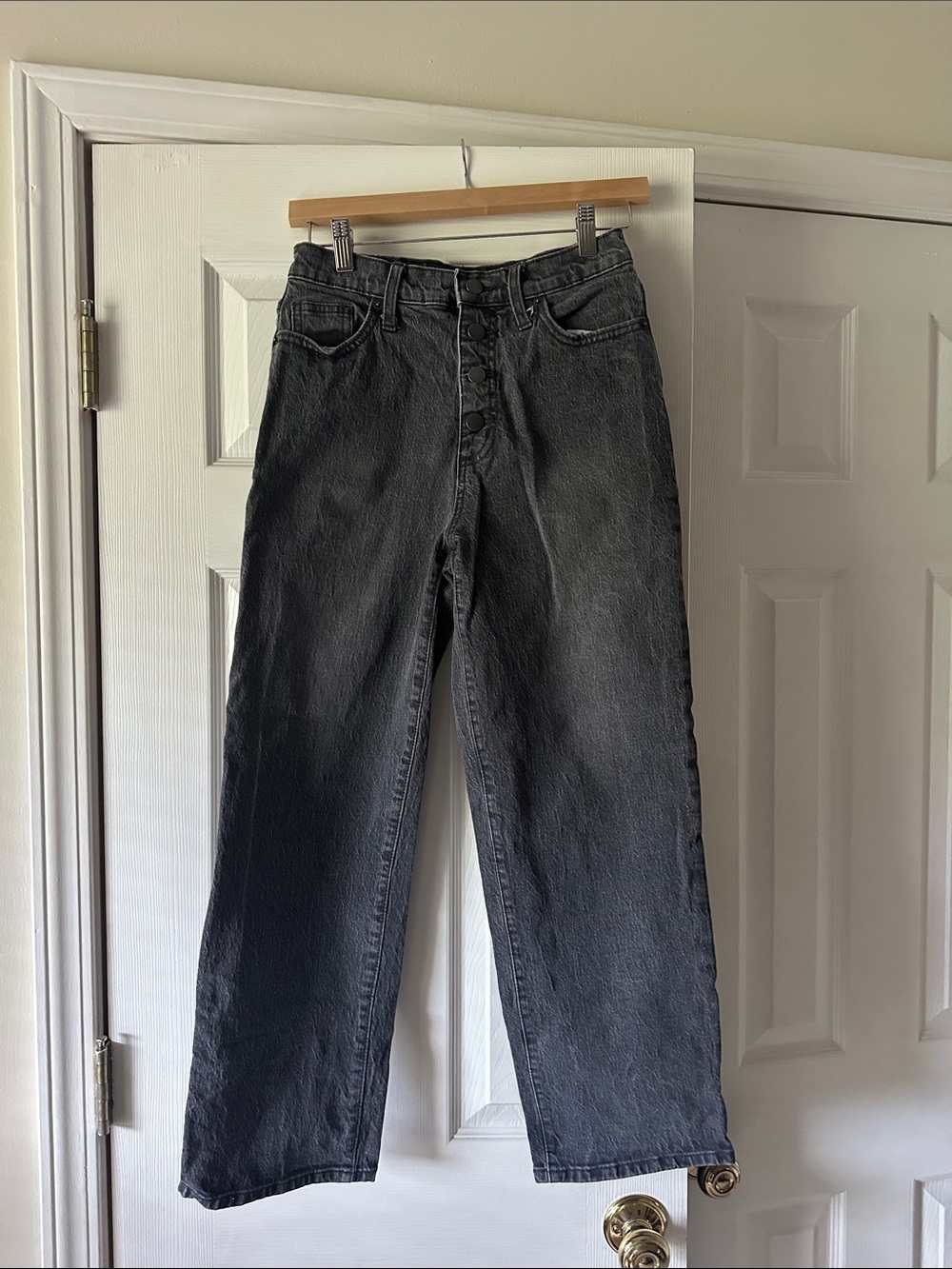 Universal Thread gray washed Vintage Straight size 2